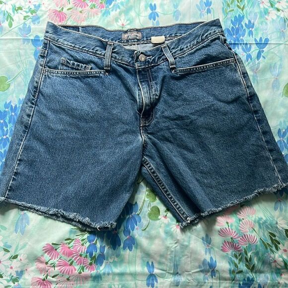 Levi’s Silvertab Cut Off Shorts - Picture 1 of 11